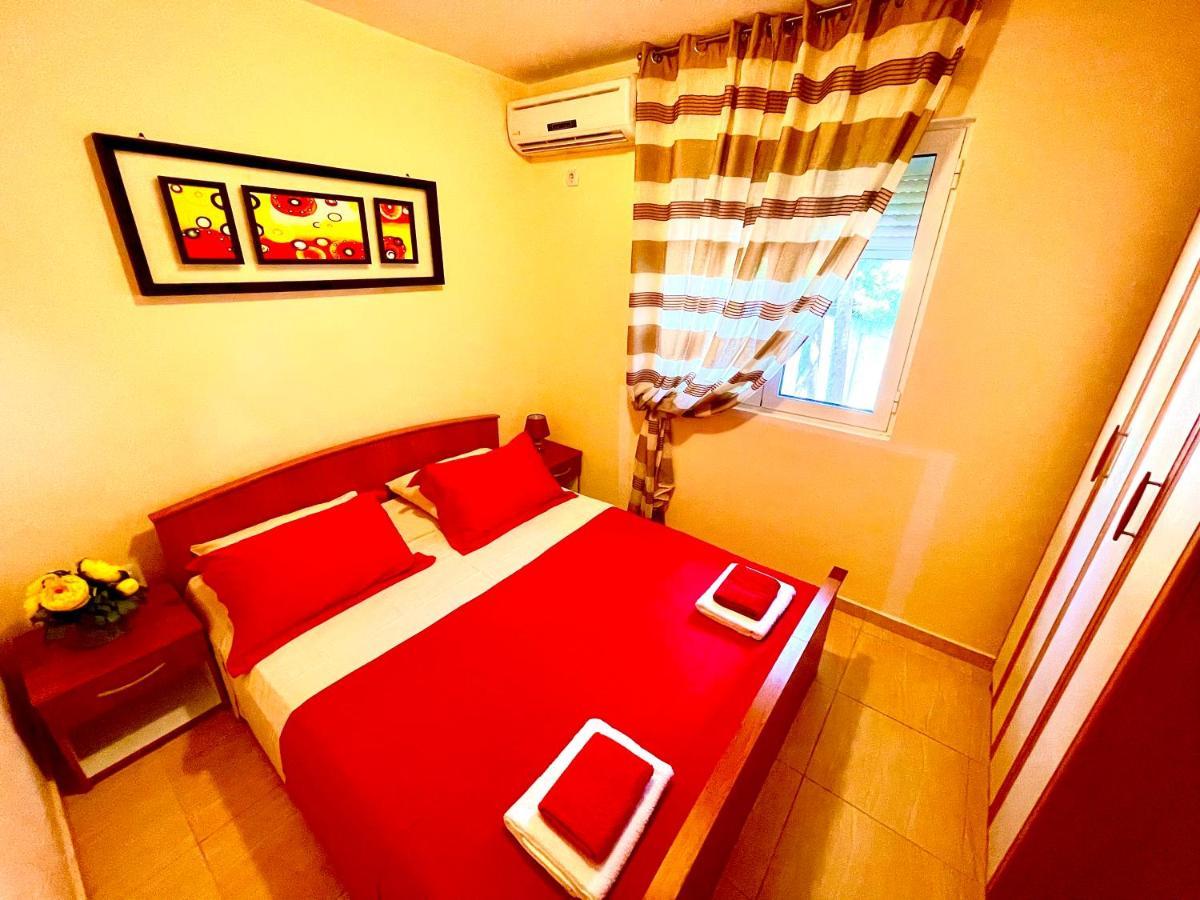 Holiday Home Viko Sutomore Buitenkant foto