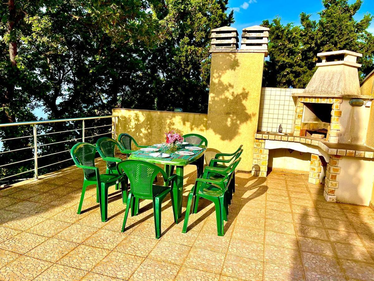 Holiday Home Viko Sutomore Buitenkant foto