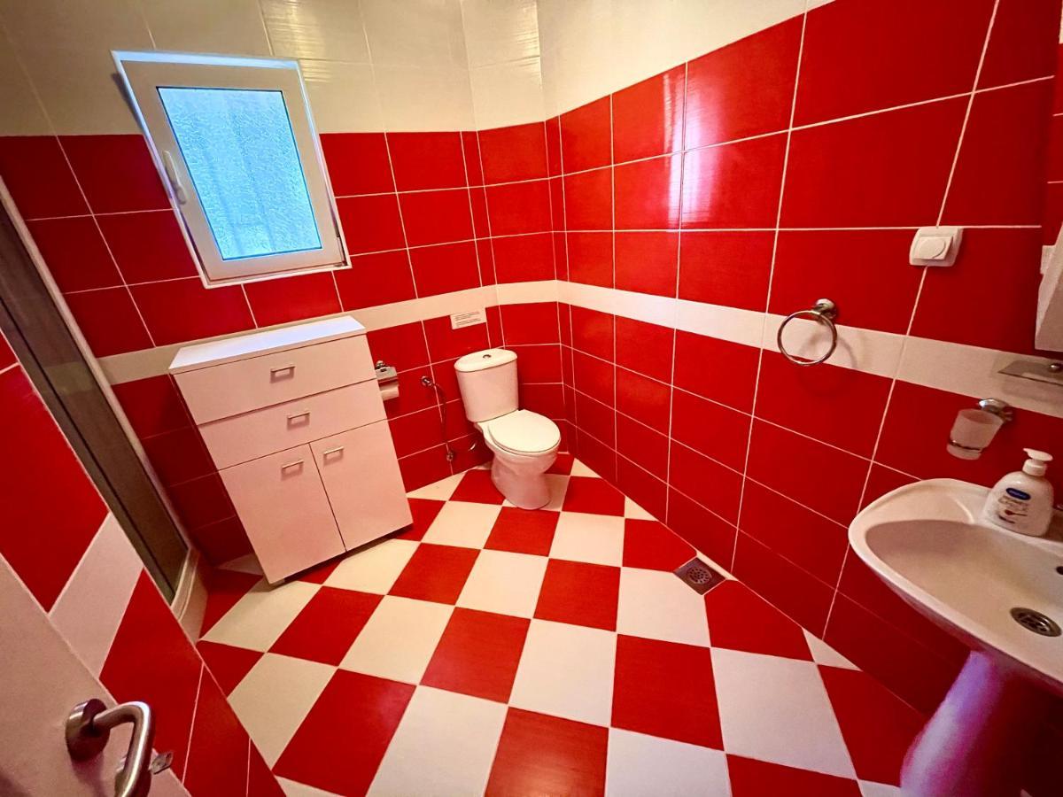 Holiday Home Viko Sutomore Buitenkant foto