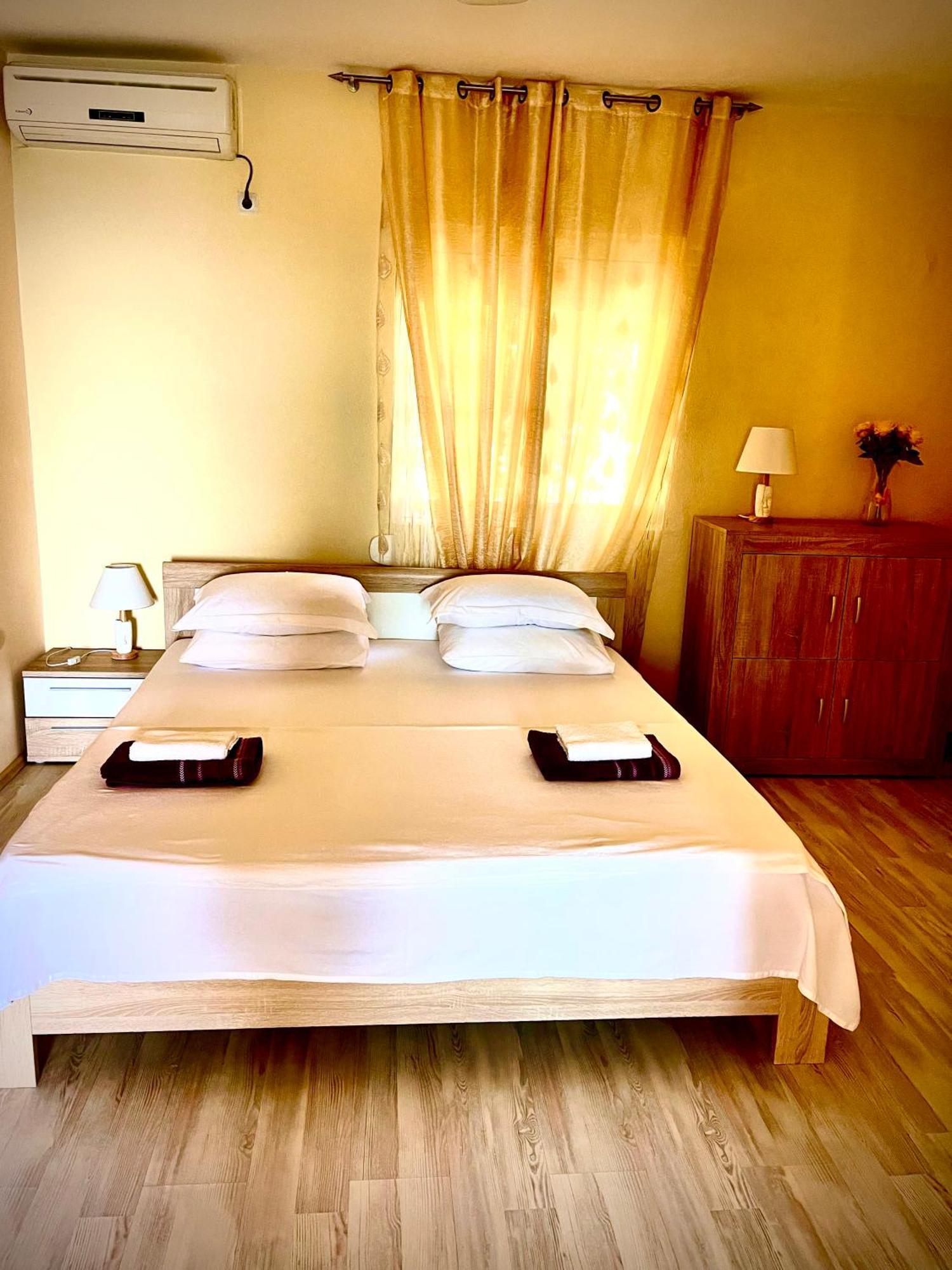 Holiday Home Viko Sutomore Buitenkant foto